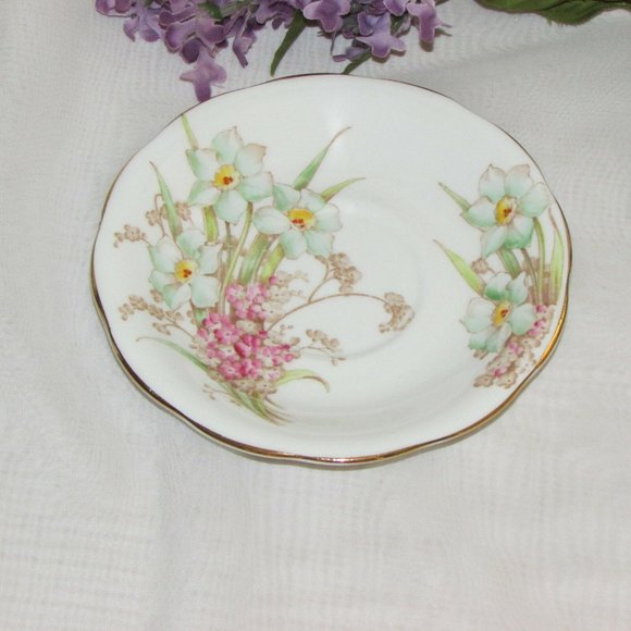 BELL English Bone China Saucer Pretty Hand Painted Flowers England no teacup - Picture 3 of 3